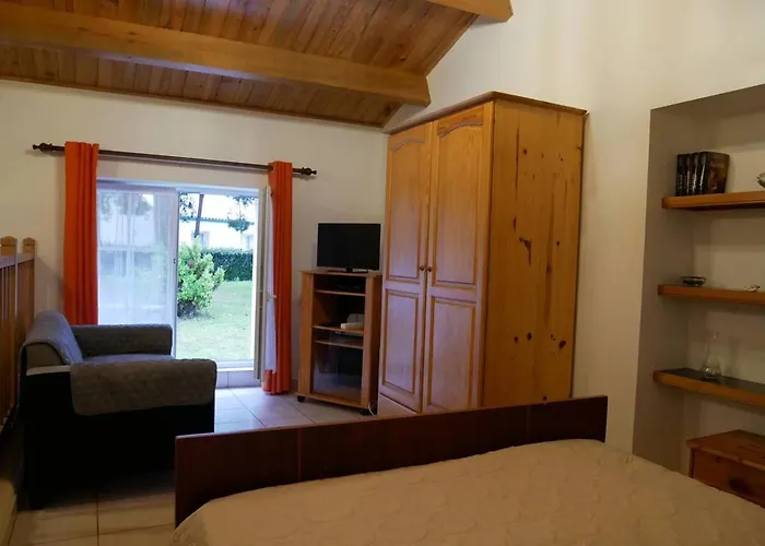 La Petite Maison De Pays